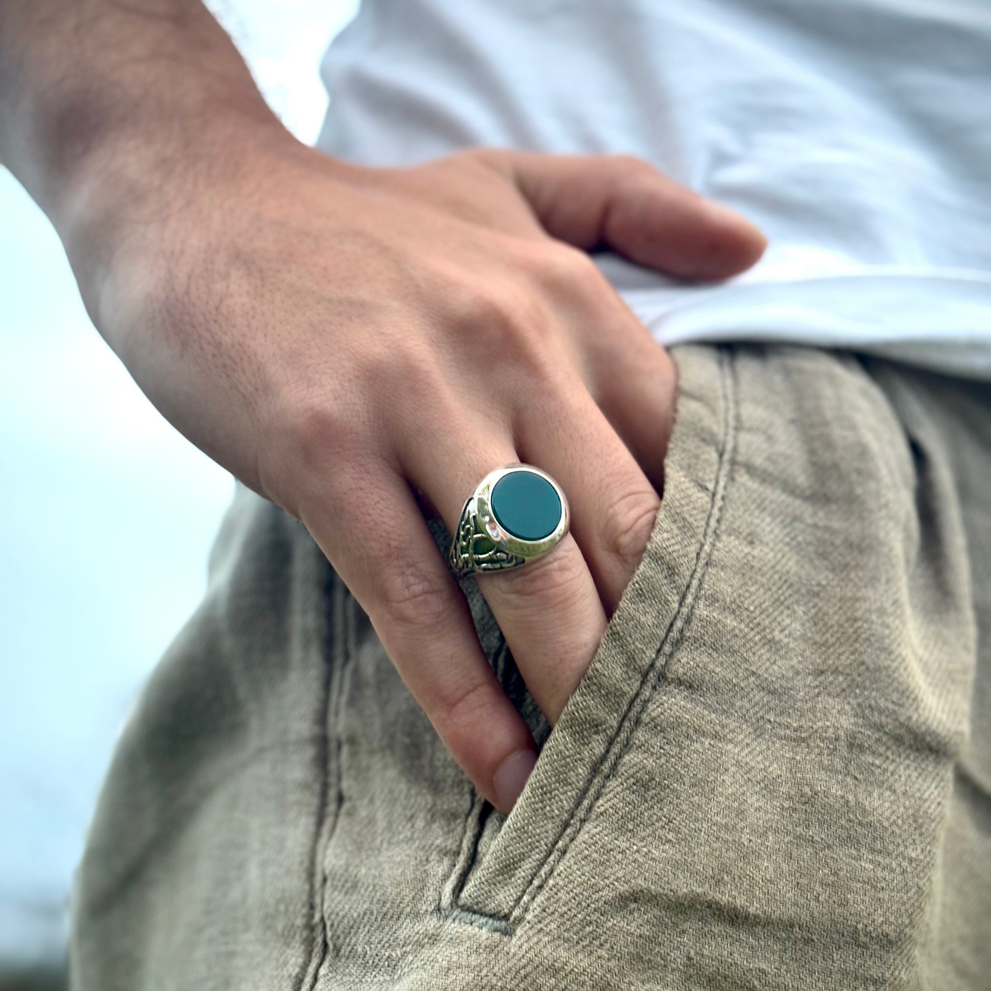 925 Sterling Silver Root Patterned Round Green Agate Stone Men's Ring