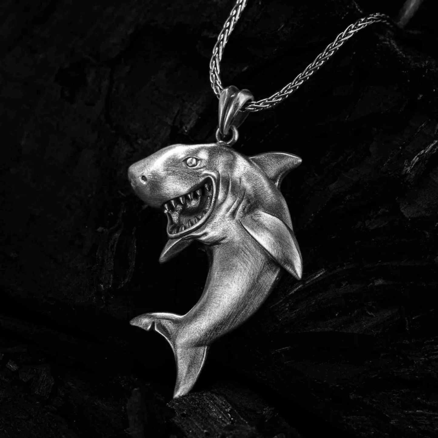 925 Ayar Gümüş Köpekbalığı Erkek Kolye