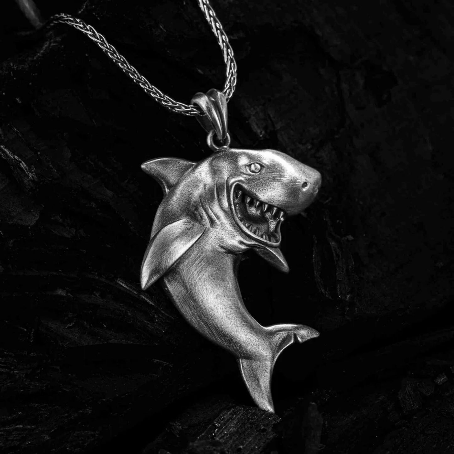 925 Ayar Gümüş Köpekbalığı Erkek Kolye